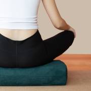 Gurus yoga bolster