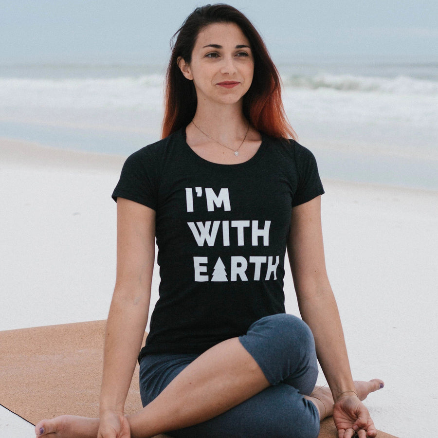 I'm with Earth Shirt